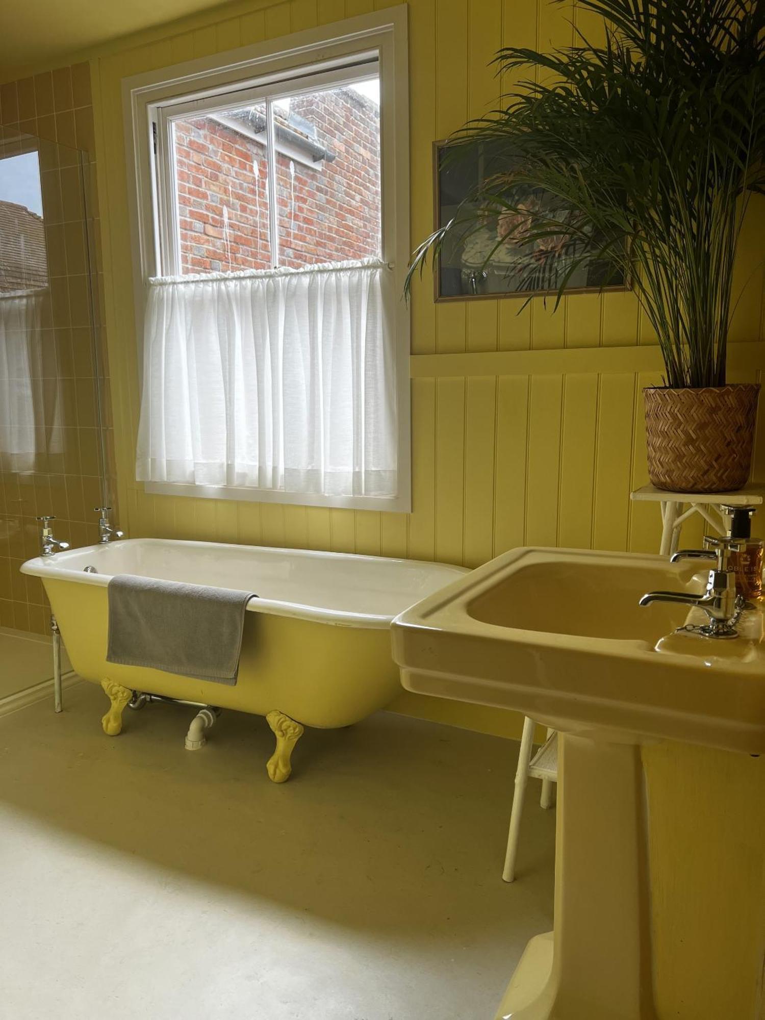 Georgian Russell Apartman Hastings Kültér fotó